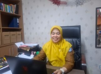 Kepala subbagian umum dan kepegawaian kecamatan Bontang Utara, Nely, (dok. Ay).