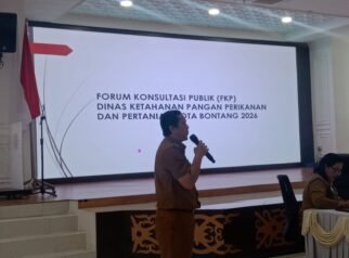 Kepala bidang Pertanian DKP3 kota Bontang, Fadli saat menjadi narasumber pada kegiatan Forum Konsultasi Publik (FKP), (Dok.Ay)
