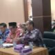 Kepala DP3AKB Kota Bontang, Bahtiar Mabe saat menghadiri kegiatan wawancara GATI di Kelurahan Gunung Elai, (Dok.Ay).
